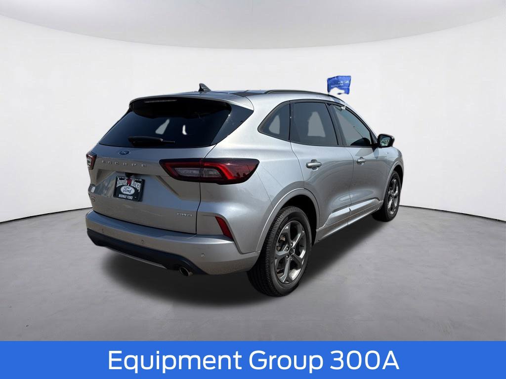 Used 2023 Ford Escape ST-Line w/ Tech Pack #1 AWD/4WD image 9