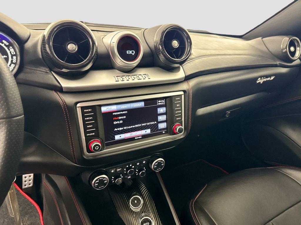 Used 2017 Ferrari California T image 24