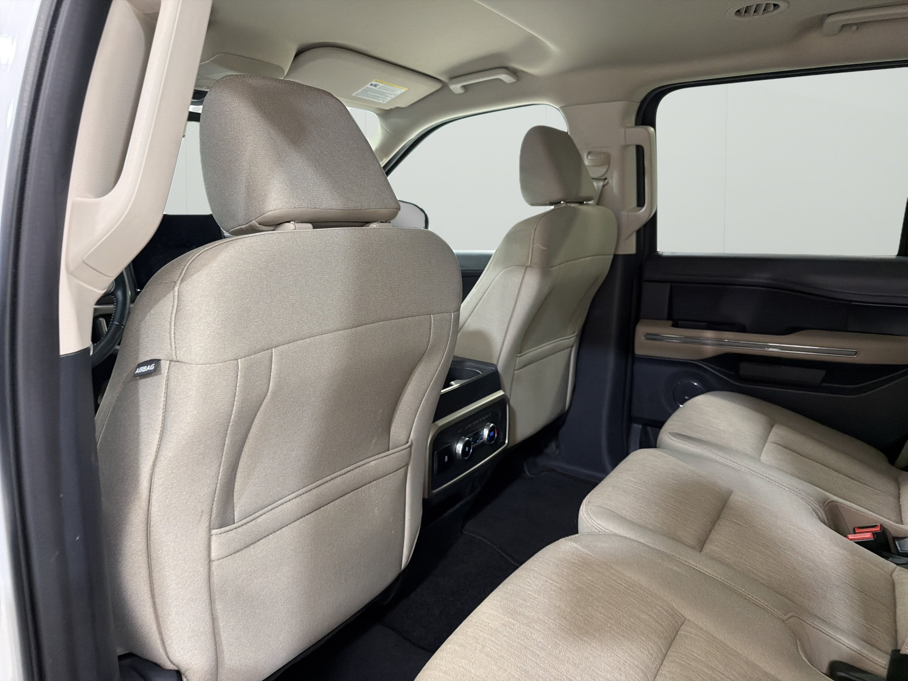 Used 2022 Ford Expedition XLT RWD image 12