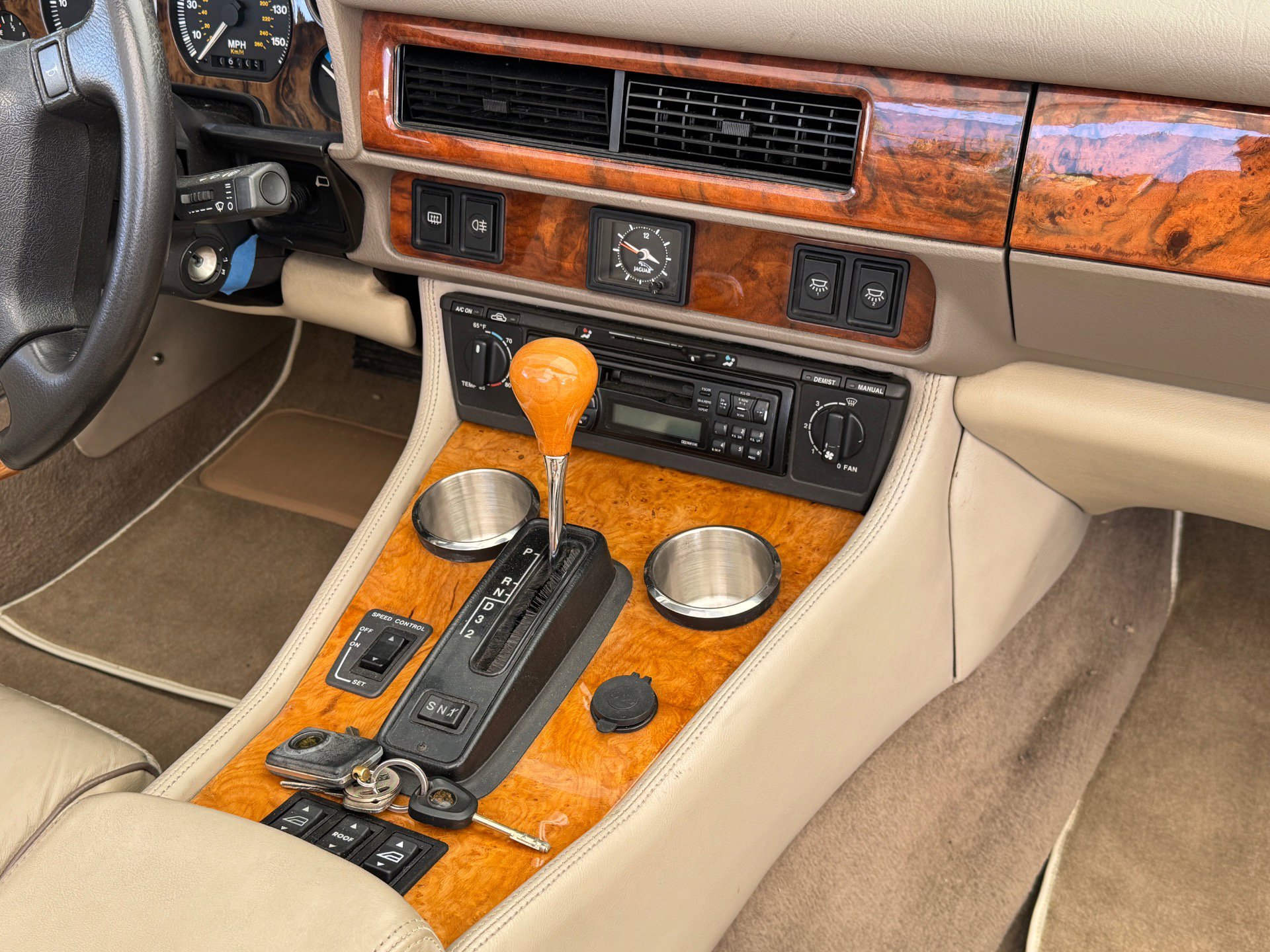 Used 1996 Jaguar XJS 4.0 Convertible image 29