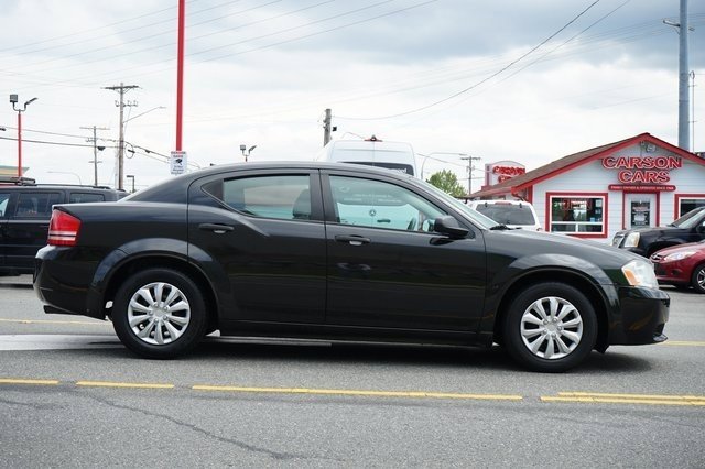 Used 2008 Dodge Avenger SE image 2