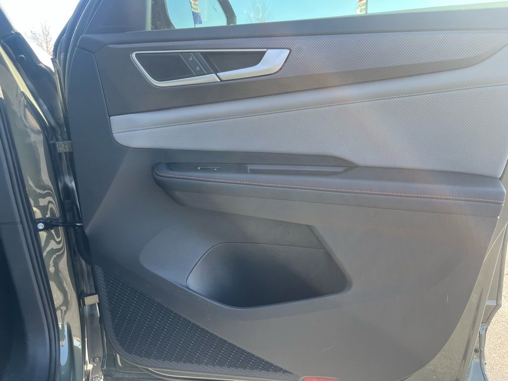 Certified 2024 Volkswagen Atlas Peak Edition SEL image 12