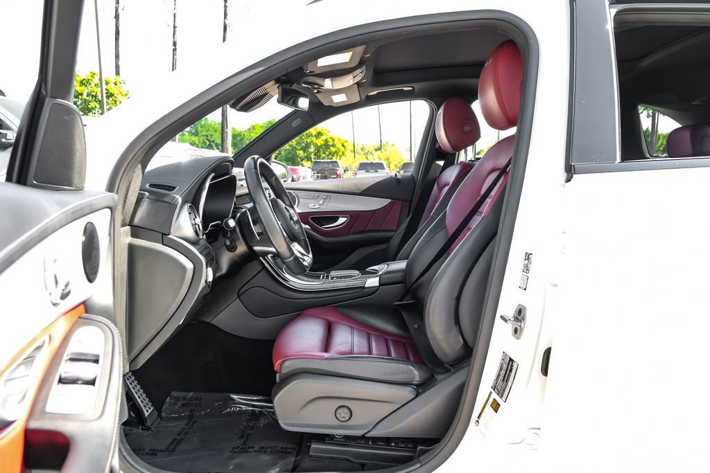 Used 2022 Mercedes-Benz GLC 43 AMG 4MATIC image 38