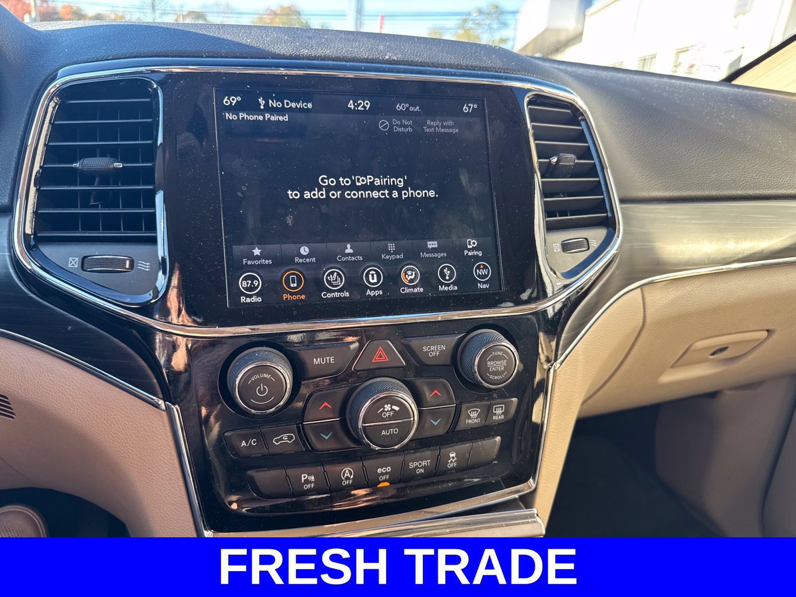Used 2019 Jeep Grand Cherokee Limited AWD/4WD image 10