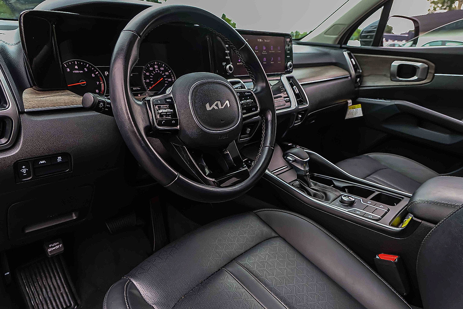 Certified 2023 Kia Sorento S w/ Panoramic Sunroof Package AWD/4WD image 7