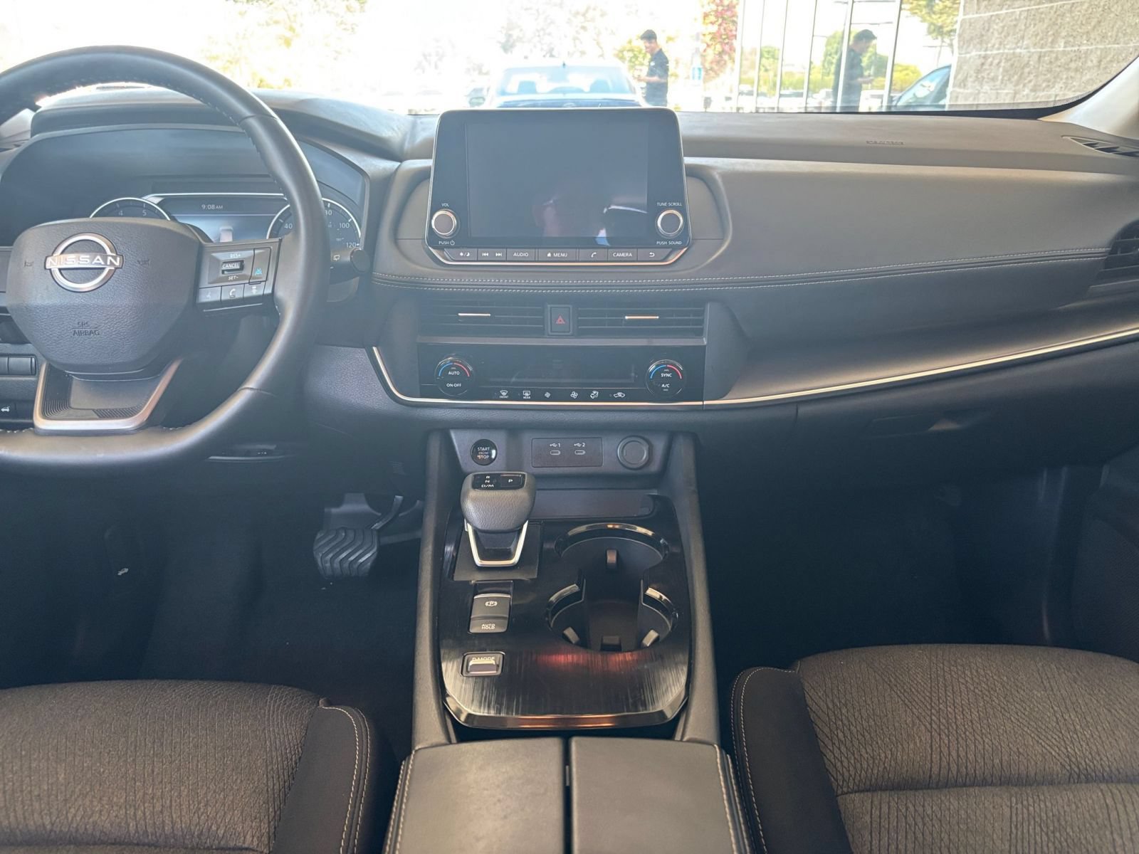 Used 2025 Nissan Rogue SV FWD image 35