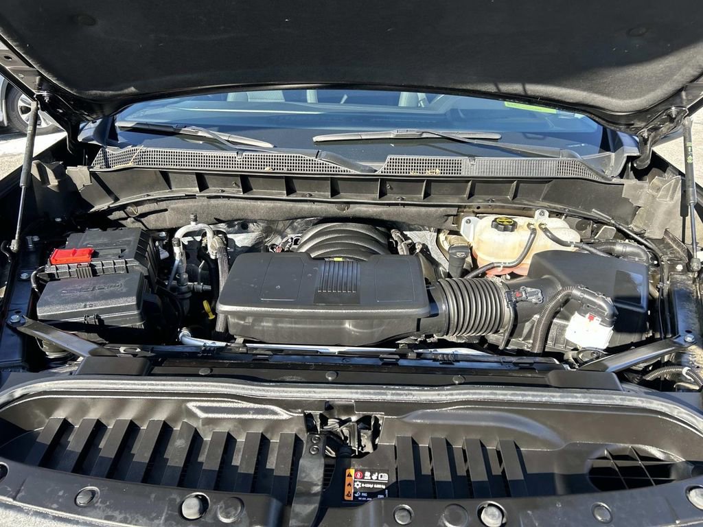 Used 2025 Chevrolet Silverado 1500 LT image 28