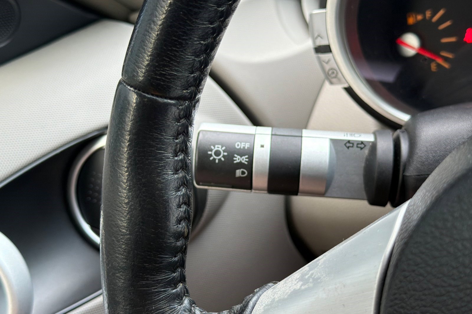 Used 2003 Nissan 350Z Touring image 29