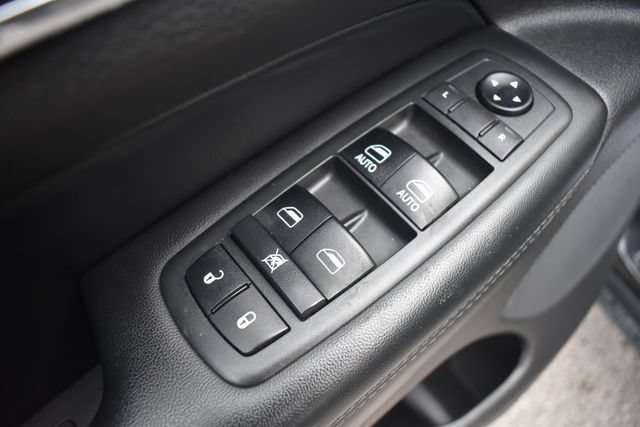 Used 2019 Jeep Grand Cherokee Limited w/ Trailer Tow Group IV AWD/4WD image 24