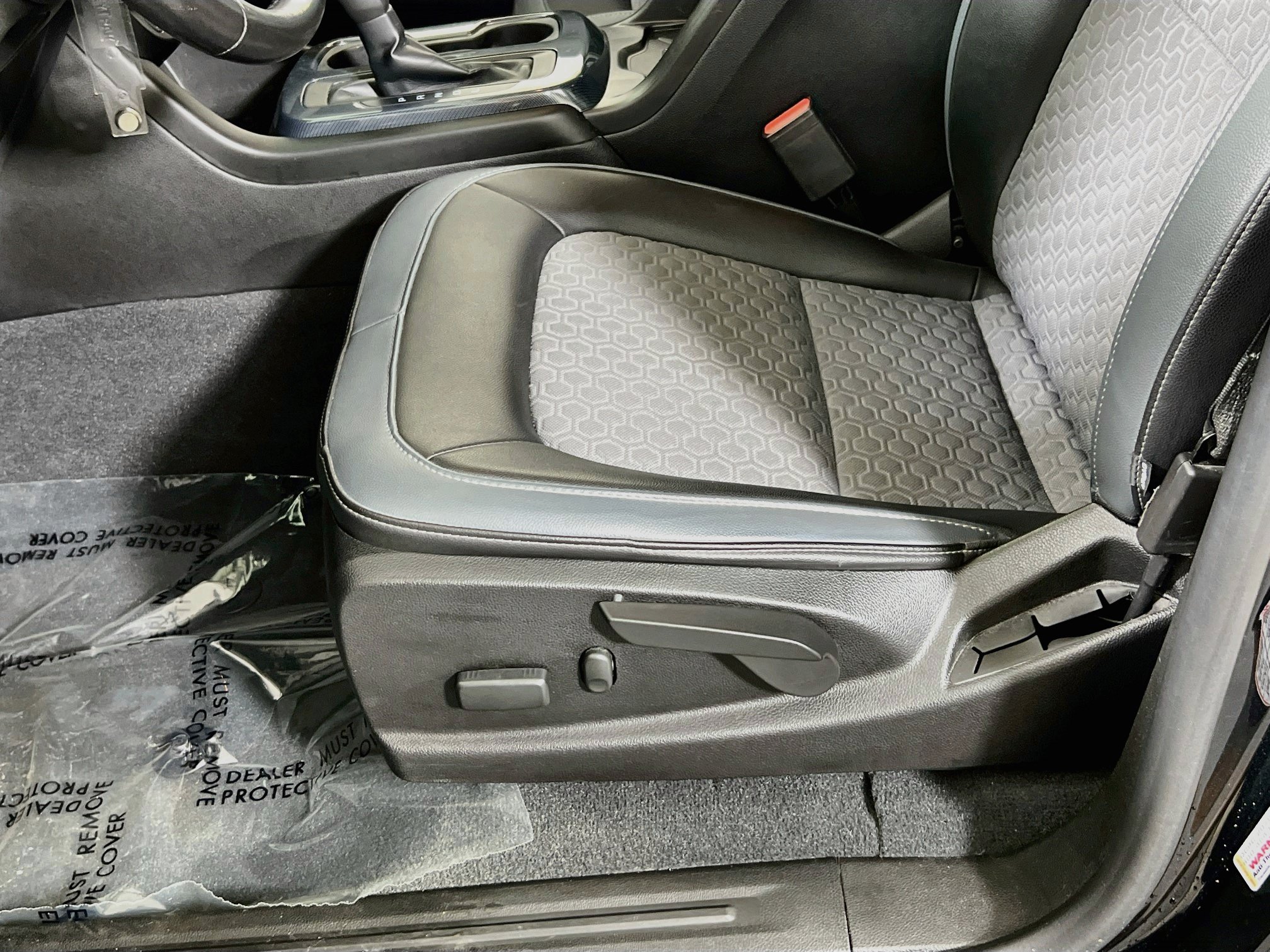 Used 2021 Chevrolet Colorado Z71 AWD/4WD image 18