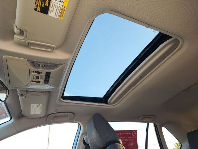 Used 2025 Toyota RAV4 XLE w/ Convenience Package image 16