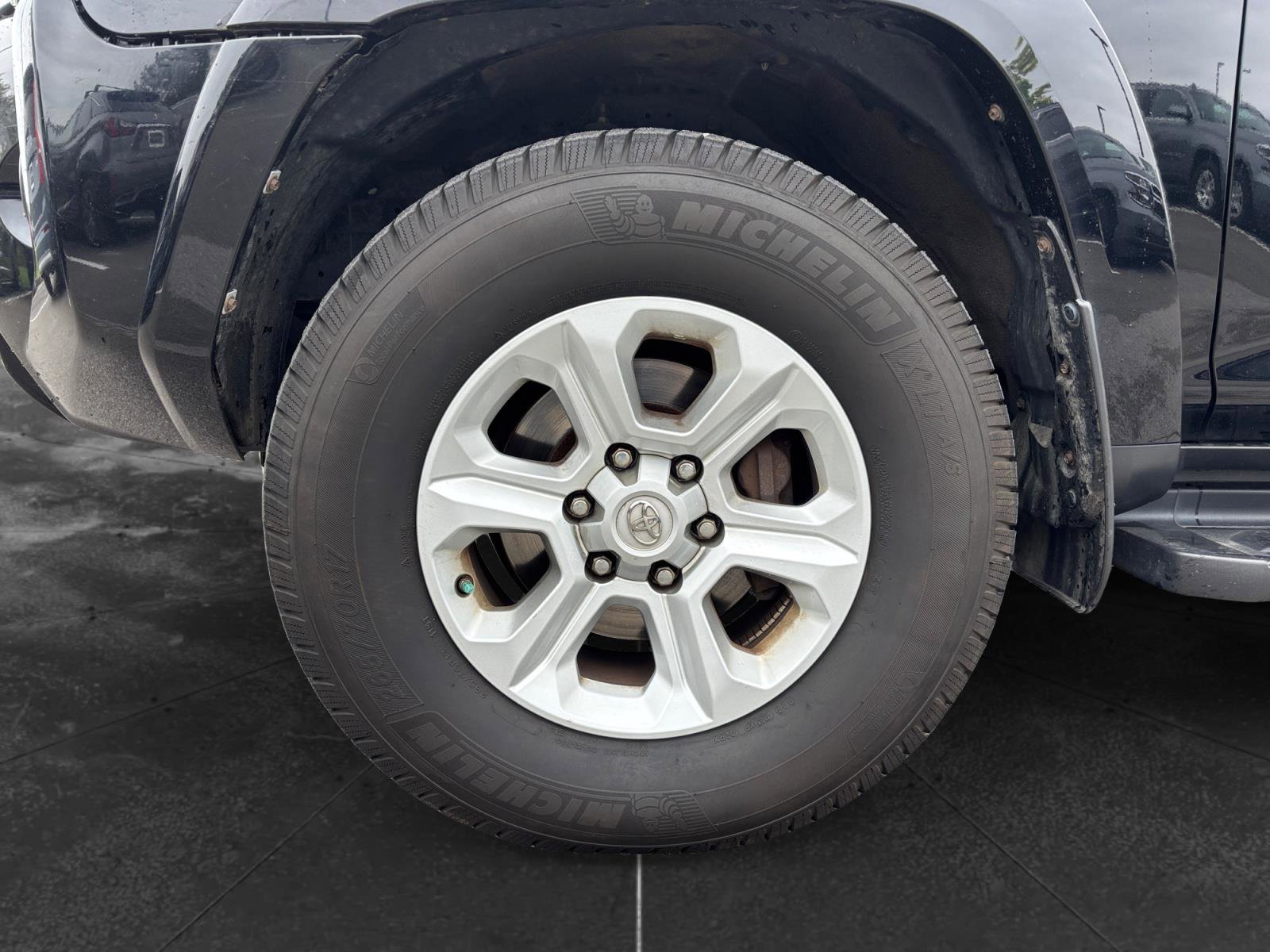 Used 2016 Toyota 4Runner SR5 Premium AWD/4WD image 9