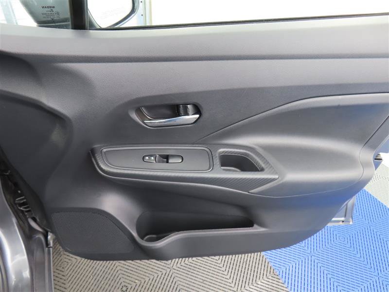 Used 2025 Nissan Versa SV w/ Trunk Package FWD image 28