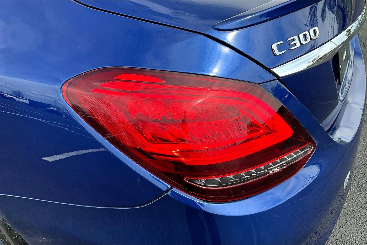 Used 2021 Mercedes-Benz C 300 4MATIC Sedan image 23