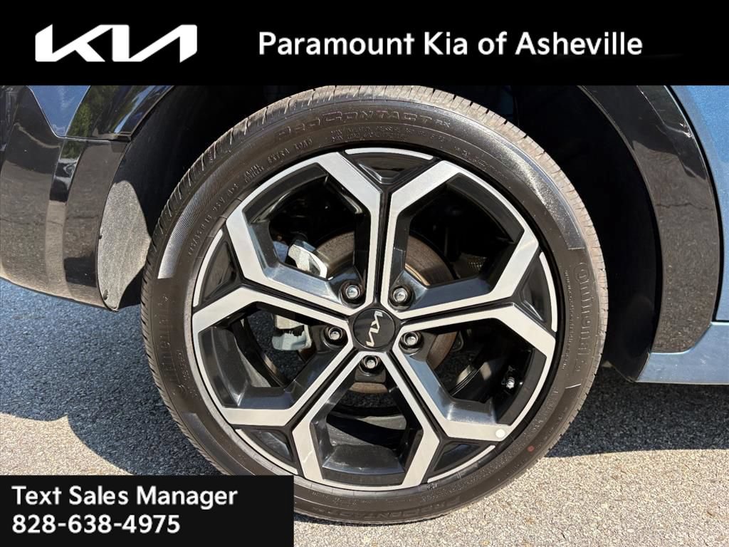 Certified 2025 Kia Niro EX Touring FWD image 30