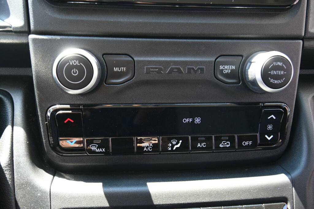 Used 2023 RAM ProMaster 2500 image 14