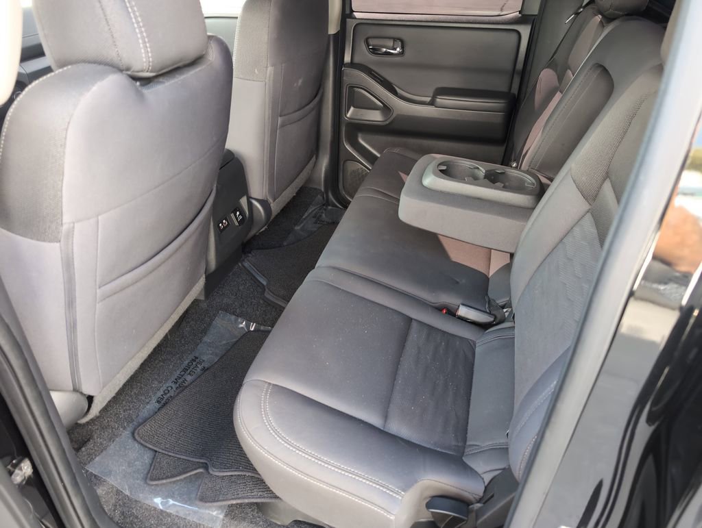 Used 2022 Nissan Frontier SV image 23