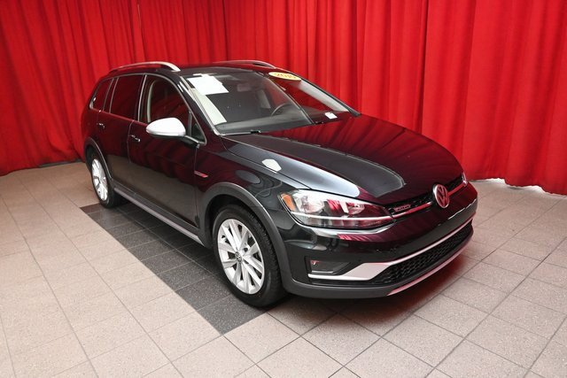 Used 2019 Volkswagen Golf Alltrack S image 6
