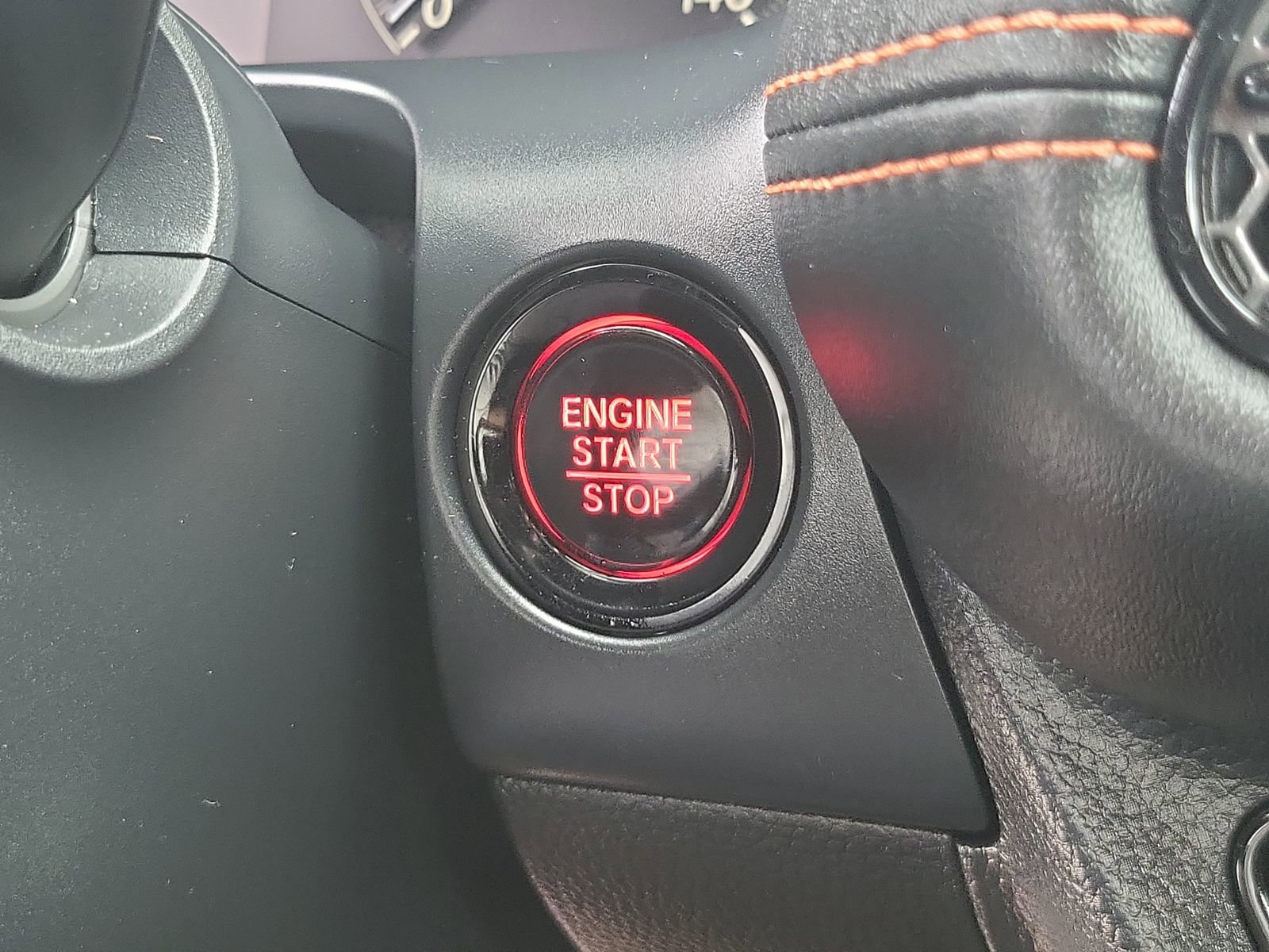 Certified 2025 Honda HR-V Sport image 32