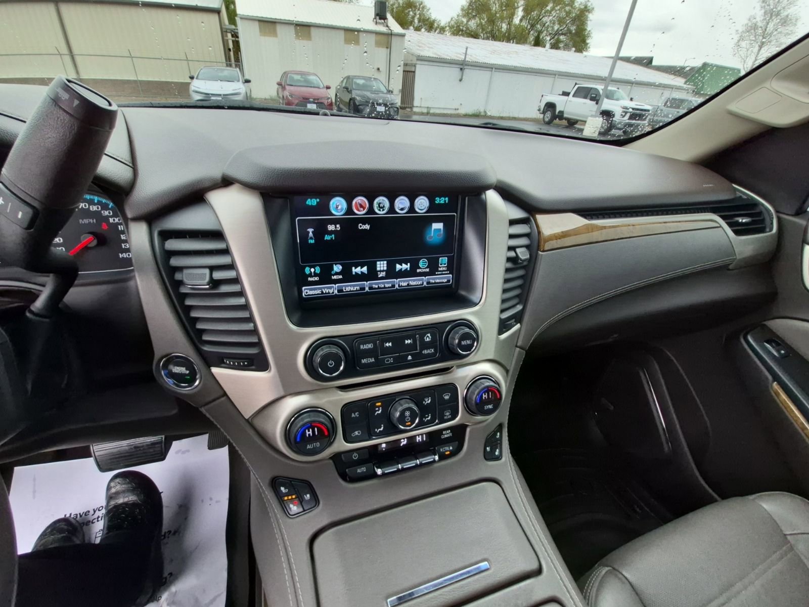 Used 2017 GMC Yukon XL Denali w/ Open Road Package image 20