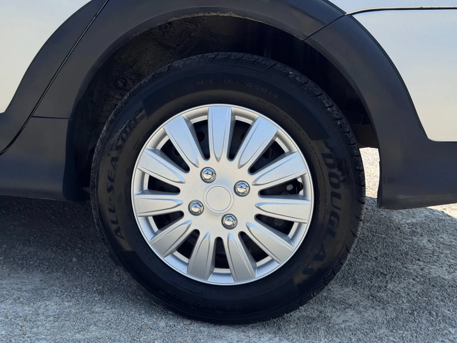 Used 2000 Toyota Echo Sedan FWD image 17