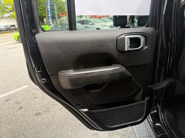 Used 2023 Jeep Wrangler Unlimited Sahara AWD/4WD image 42
