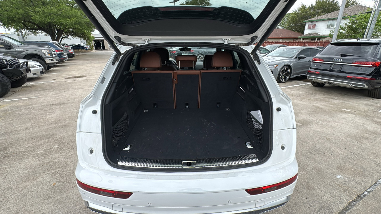 Used 2025 Audi Q5 e Premium image 24