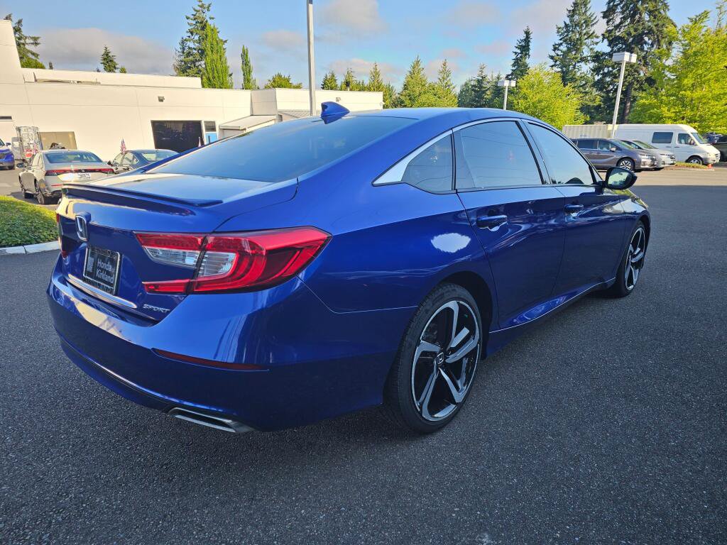 Used 2018 Honda Accord Sport image 7
