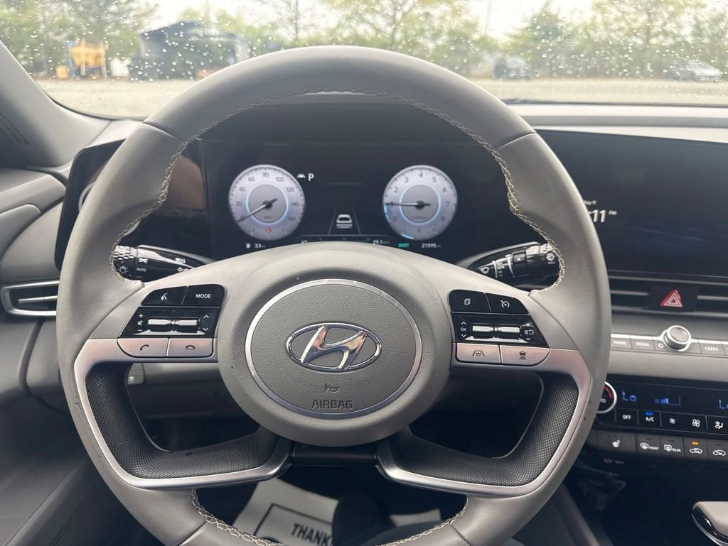 Used 2023 Hyundai Elantra SEL w/ Convenience Package FWD image 24