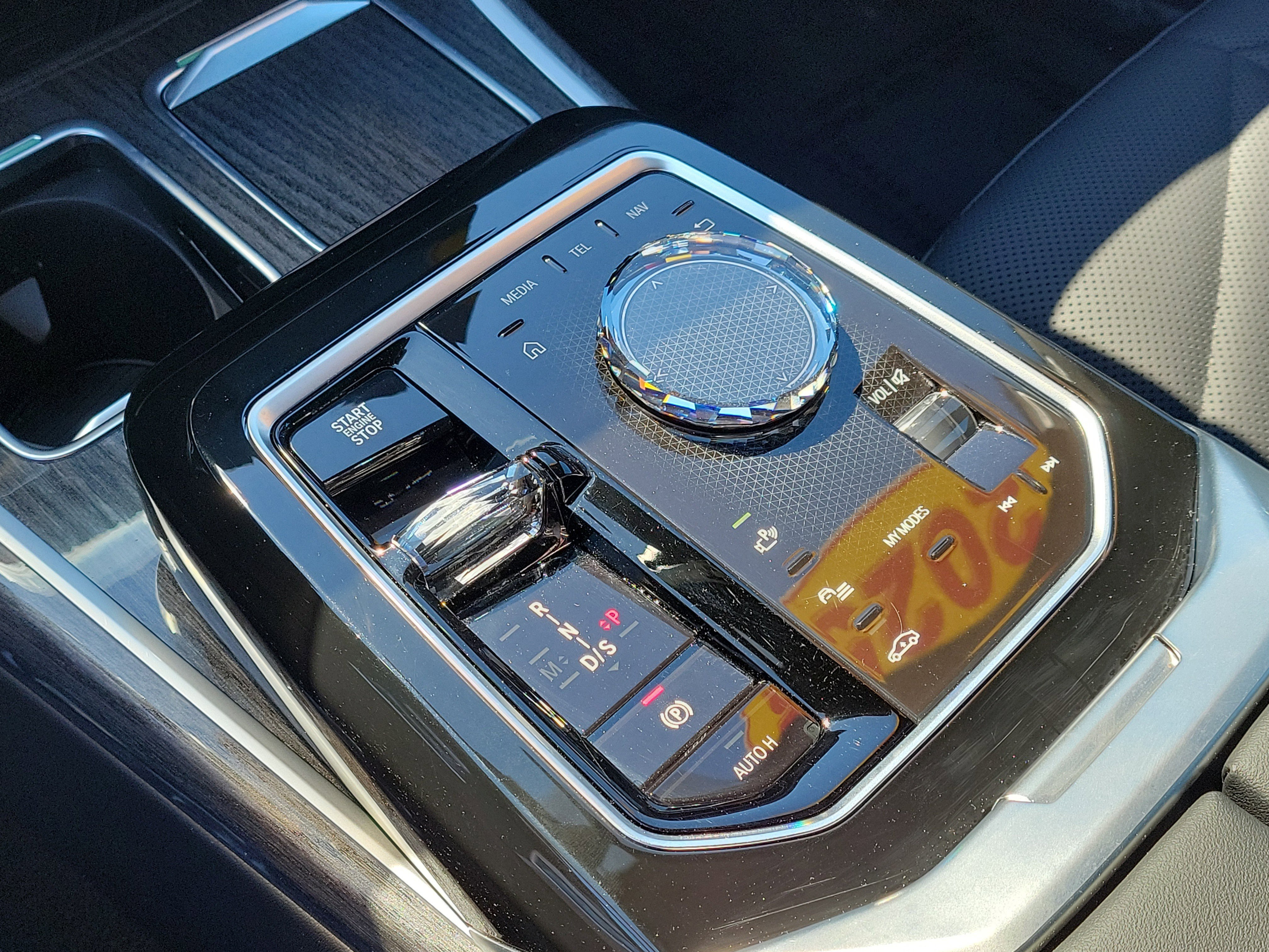 Used 2025 BMW 740i image 24