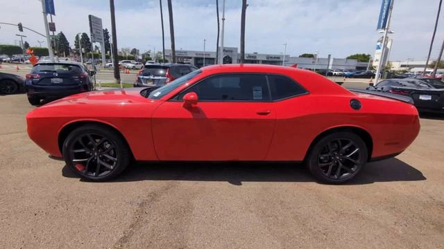 Used 2021 Dodge Challenger SXT w/ Blacktop Package RWD image 5