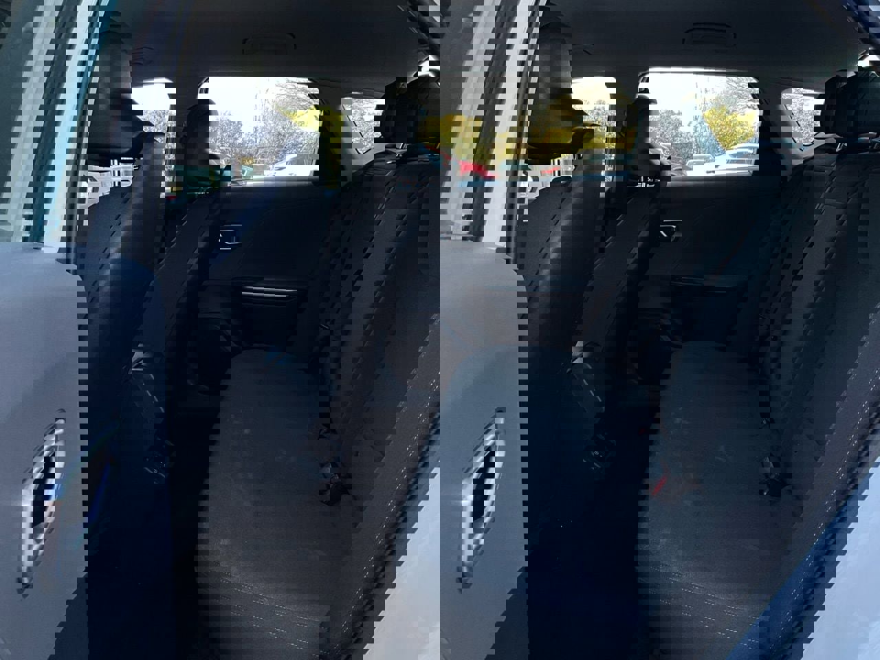 Used 2025 Kia K4 LXS image 11