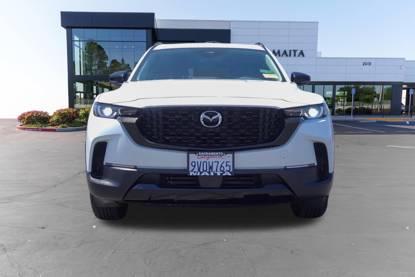 Used 2025 MAZDA CX-50 AWD 2.5 Hybrid w/ Premium Pkg image 10