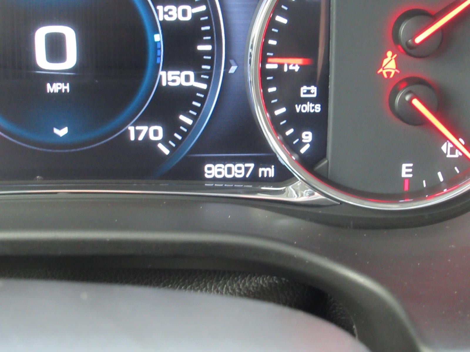 Used 2019 GMC Acadia Denali w/ Technology Package FWD image 33