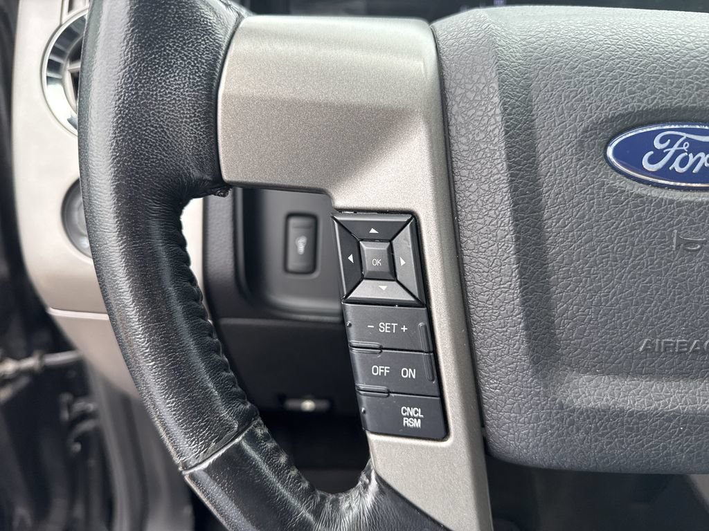 Used 2017 Ford Expedition EL Limited w/ Equipment Group 301A RWD image 16