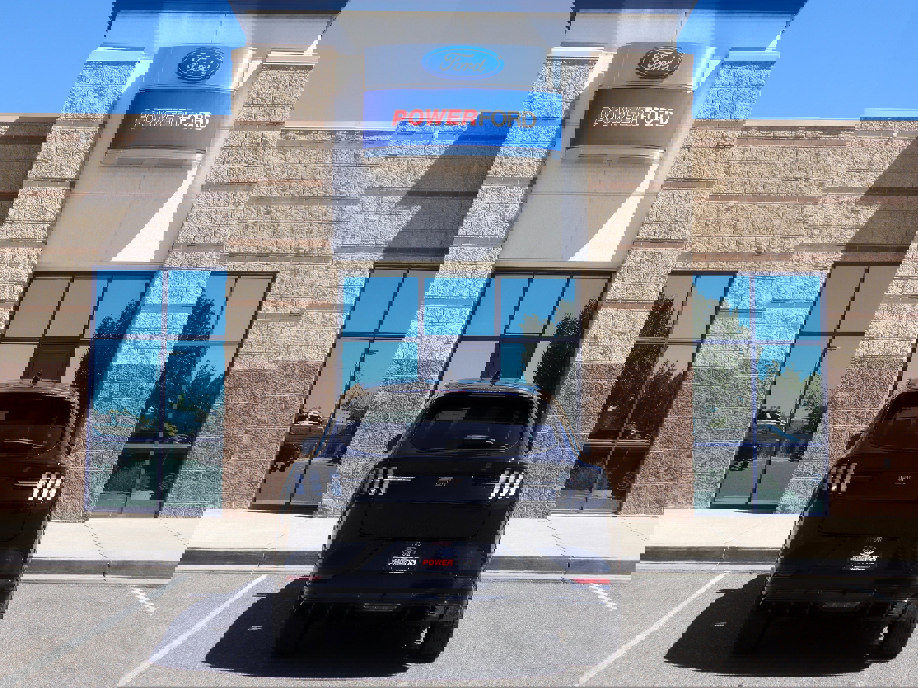 New 2025 Ford Mustang Mach-E GT w/ Bronze Appearance Package image 7