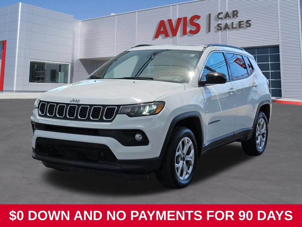 Used 2025 Jeep Compass Latitude w/ Sun & Sound Group AWD/4WD image 1