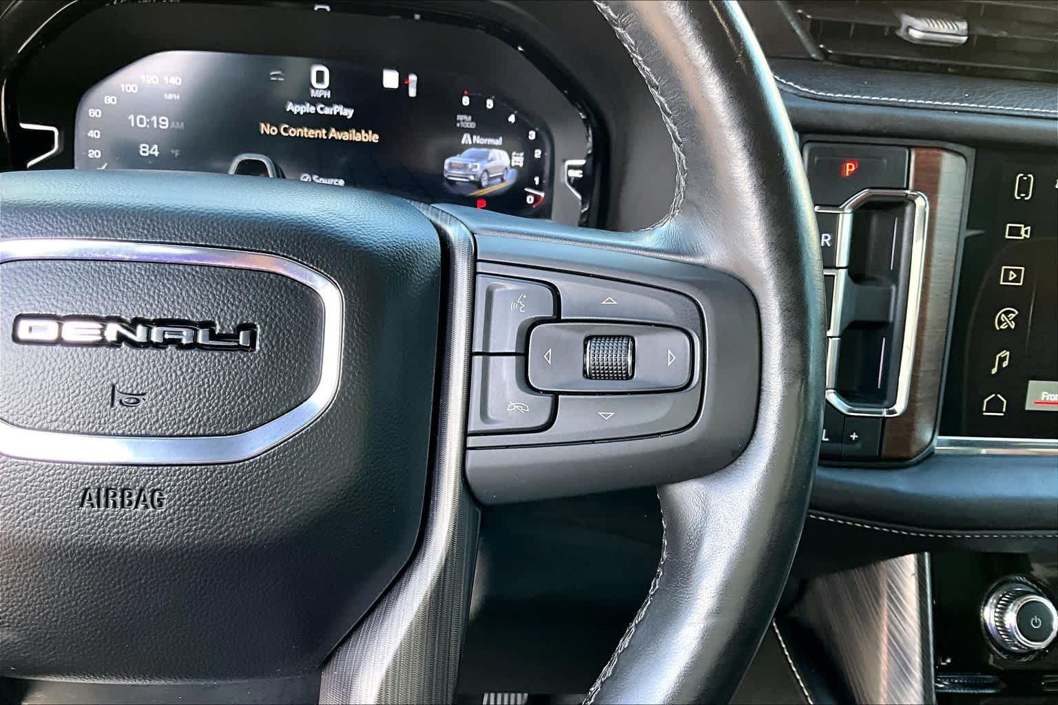 Used 2023 GMC Yukon Denali Ultimate AWD/4WD image 28