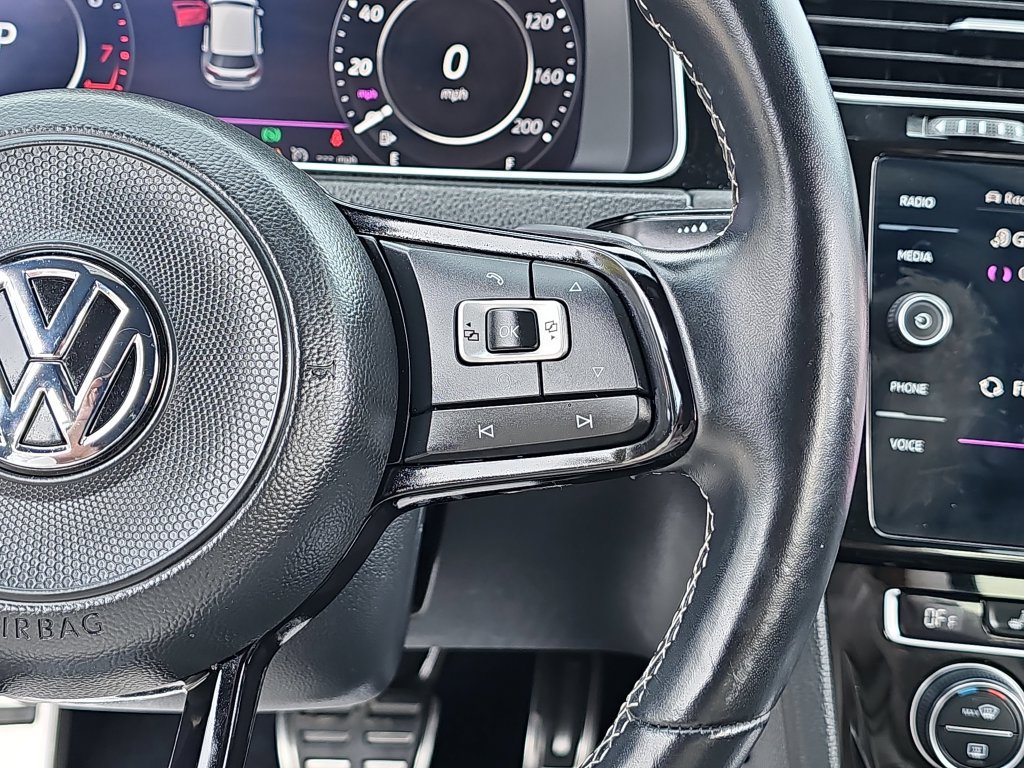 Used 2018 Volkswagen Golf R 4-Door AWD/4WD image 27