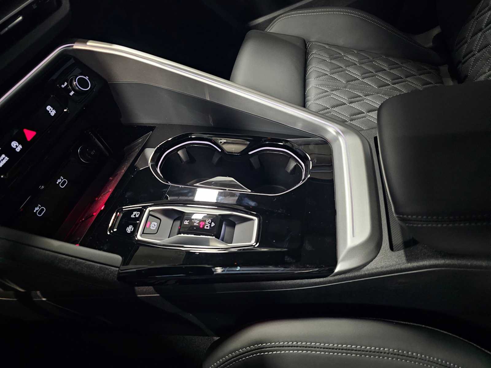 New 2026 Audi SQ5 Prestige AWD/4WD image 29