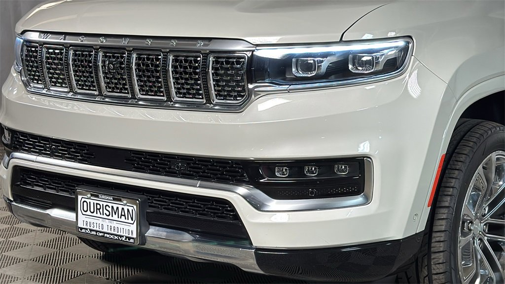 Used 2022 Jeep Grand Wagoneer Series II image 3