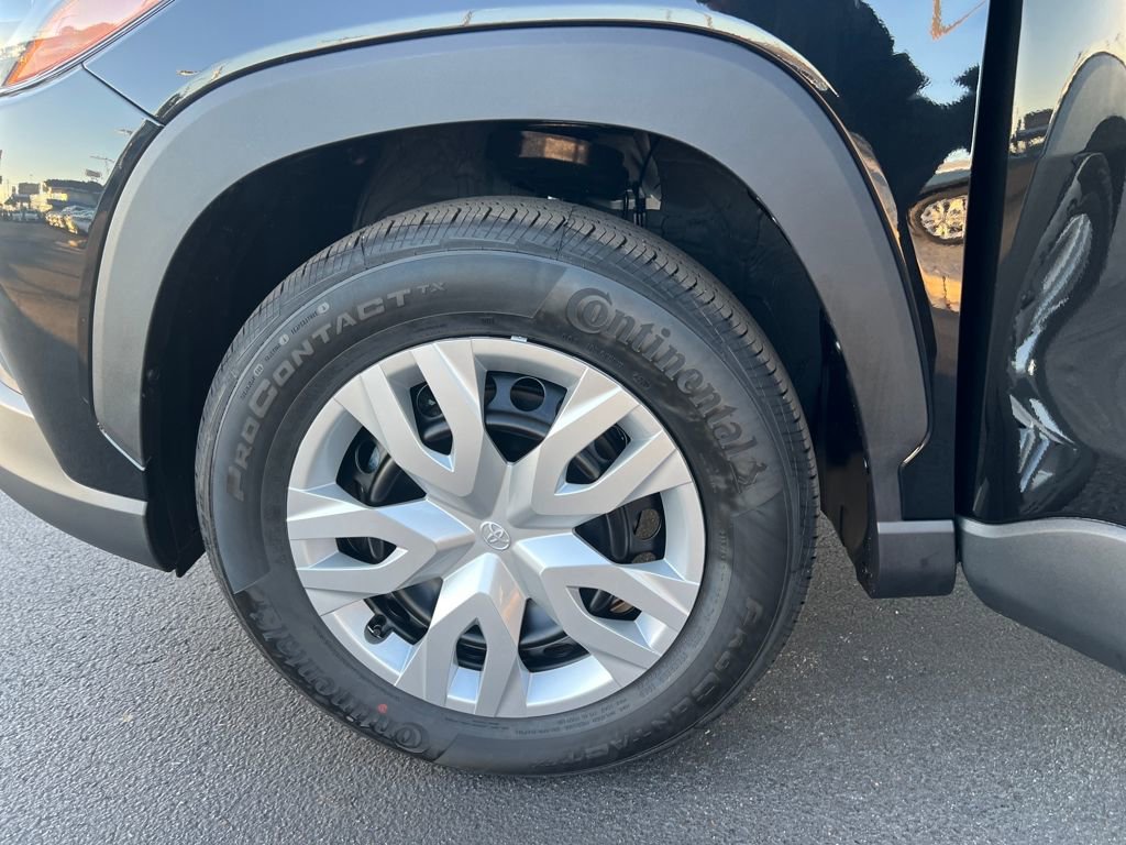 New 2026 Toyota Corolla Cross L image 24