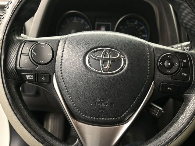 Used 2017 Toyota RAV4 LE image 12