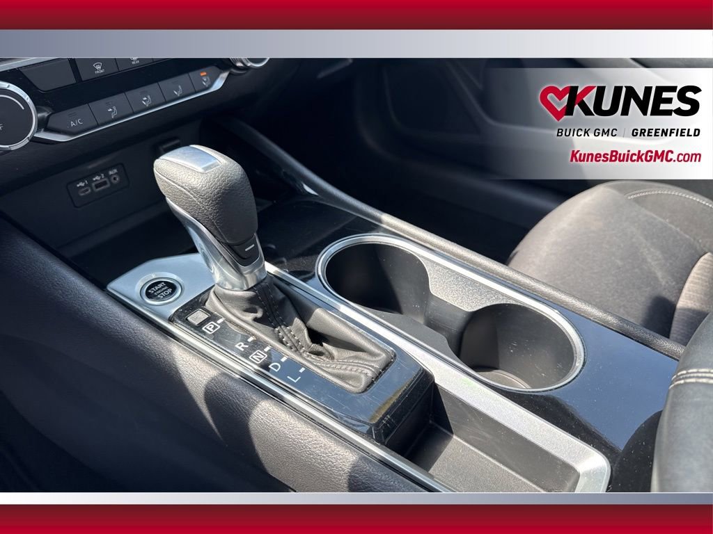 Used 2024 Nissan Altima 2.5 SV FWD image 28