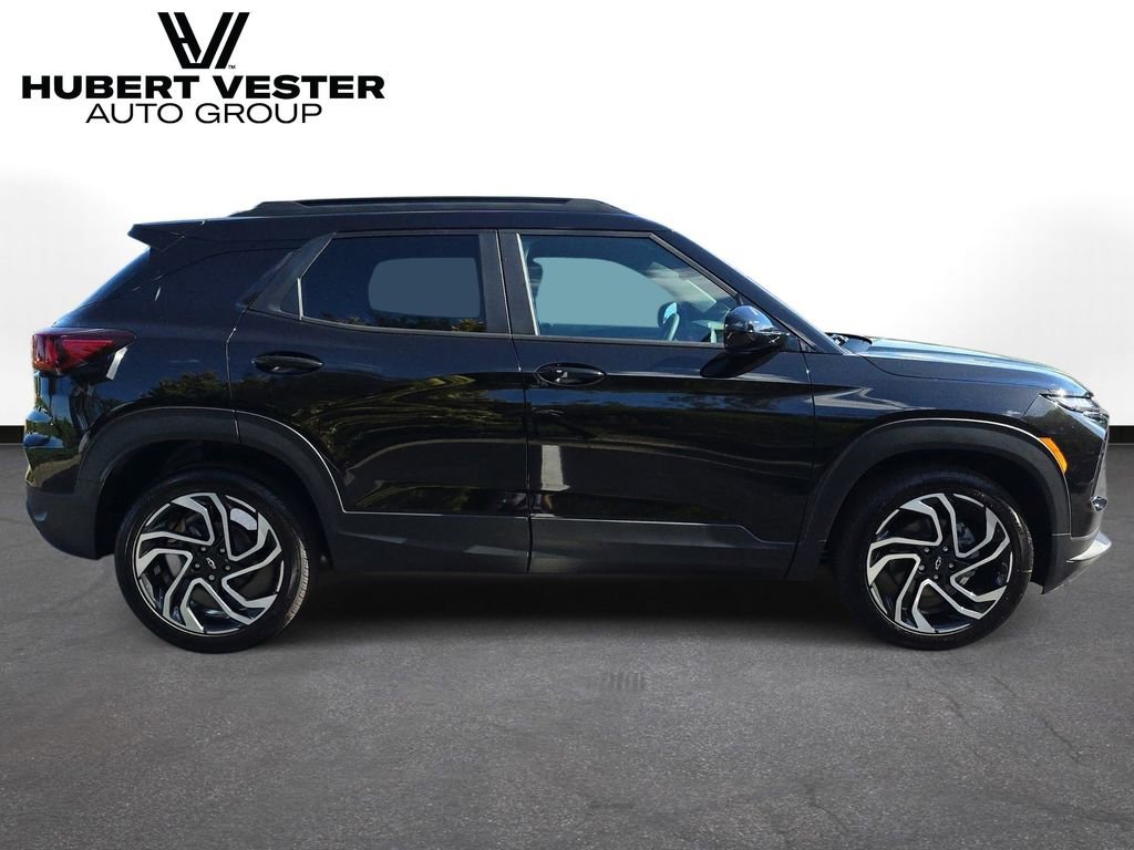 New 2026 Chevrolet TrailBlazer RS w/ Convenience Package FWD image 5