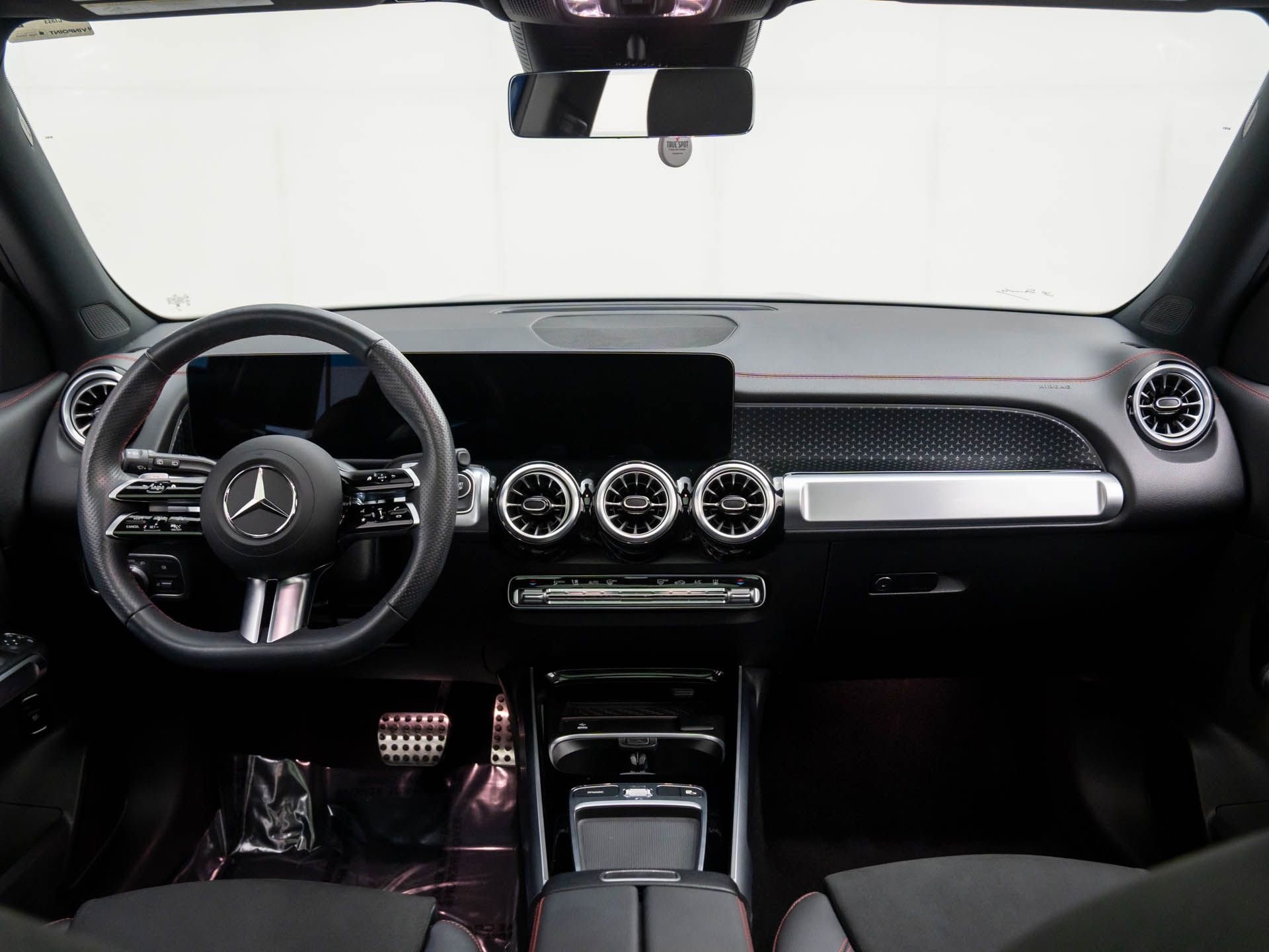 Certified 2024 Mercedes-Benz EQB 250+ image 10