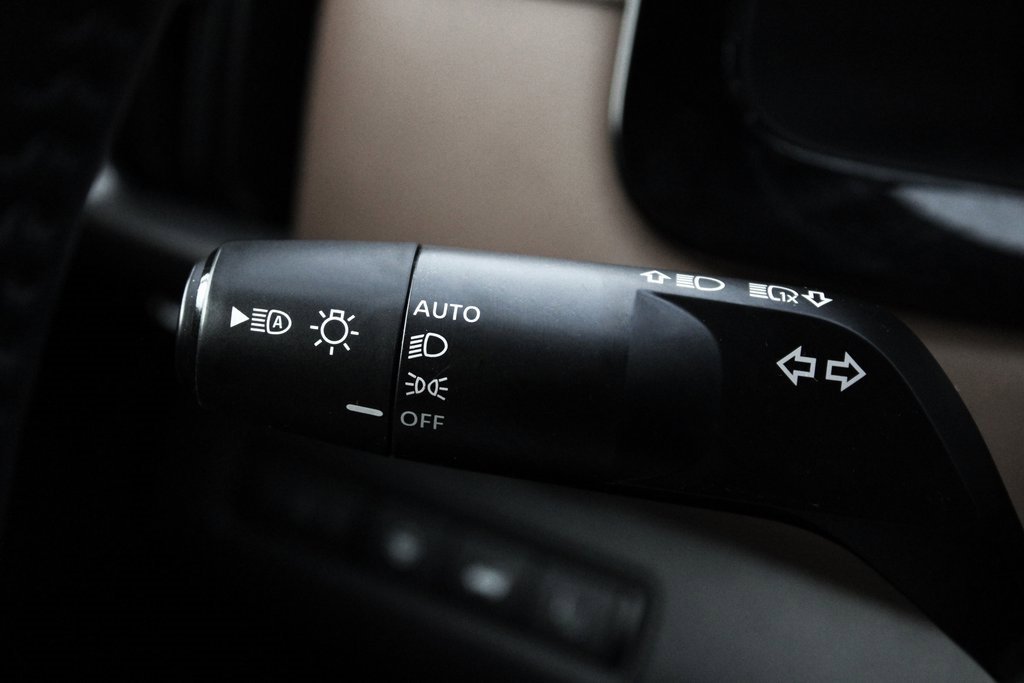 Certified 2023 Nissan Pathfinder Platinum image 37