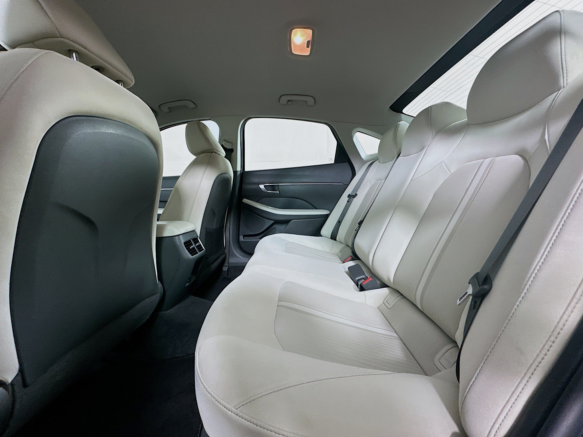 Used 2023 Hyundai Sonata SEL FWD image 28
