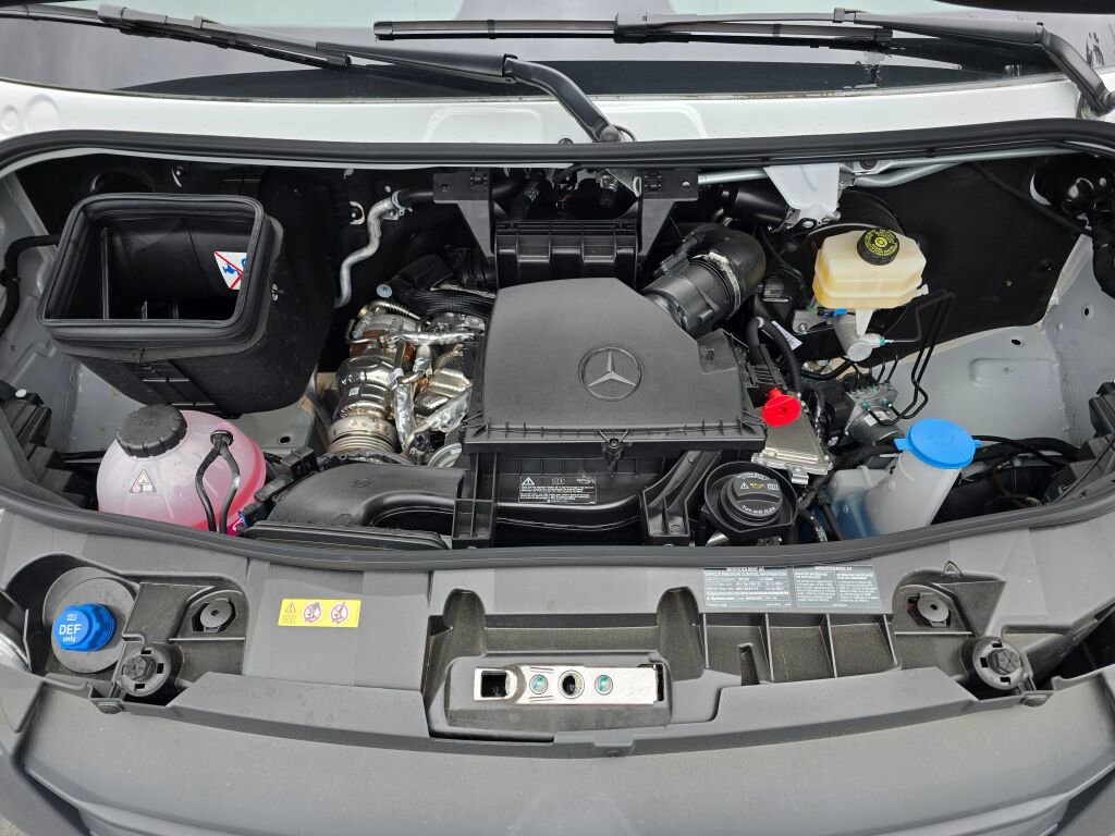 New 2025 Mercedes-Benz Sprinter 2500 image 10