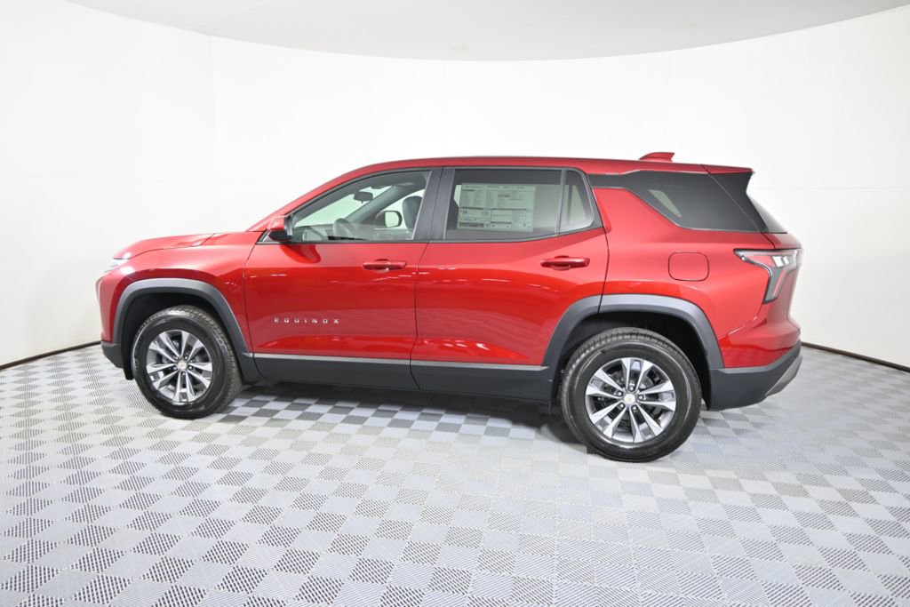 New 2026 Chevrolet Equinox LT w/ Convenience Package II image 3